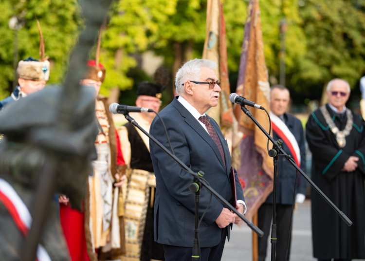 W Łasku odsłonięto pomnik Jana Łaskiego ZDJĘCIA Radio Łódź