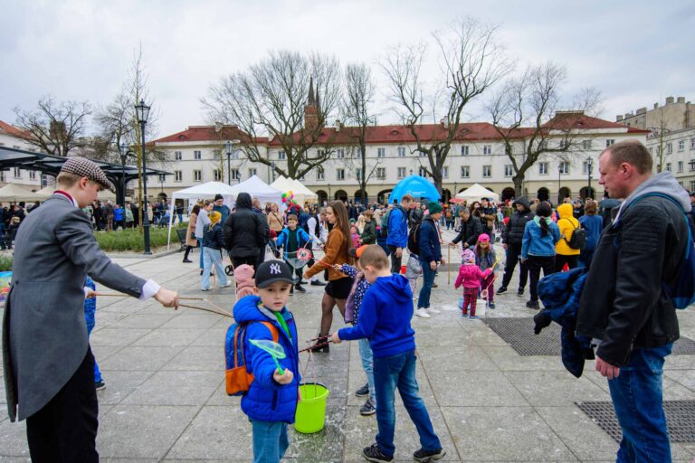 Stary Rynek W Odzi Otwarty Po Remoncie Zdj Cia Radio D