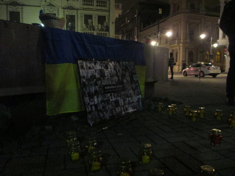 Ukraińcy uczcili rocznicę Euromajdanu 1 10015 b68aad76412bb01a2e8be1d94820e13f