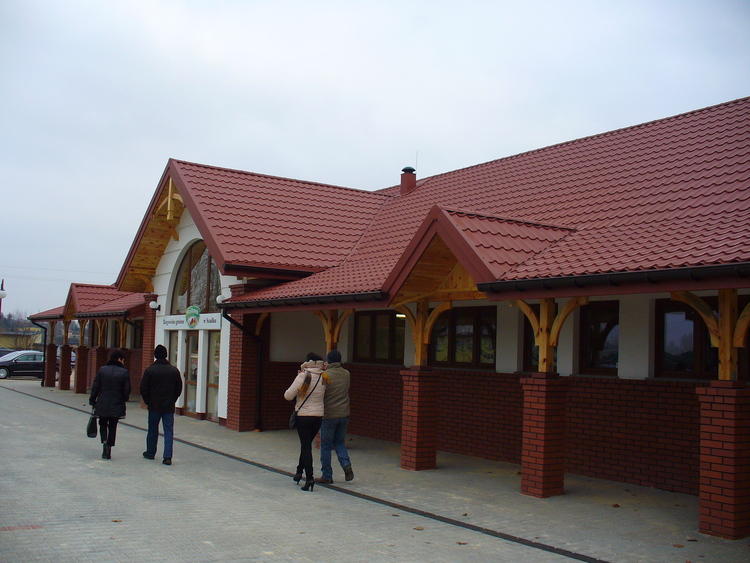 Nowa hala targowa w Szadku 1 10184 50f7de21c9a83fff3fde5f3ff2f6c8d6