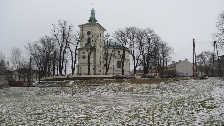 W centrum Skierniewic wybudują nowe miejsca parkingowe 1 12020 43f9c0afe84f990f93409b187f78d6ea