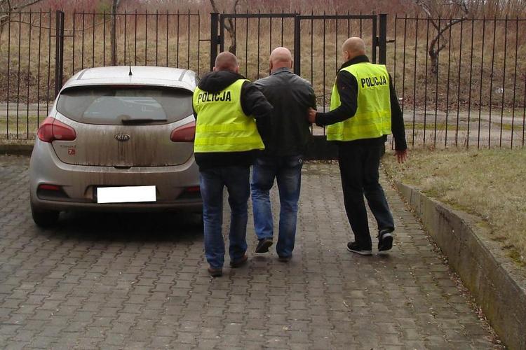 Zatrzymano dziesięciu podejrzanych o sutenerstwo 2 12313 7e984815a4f2386e8029b669e08dda23