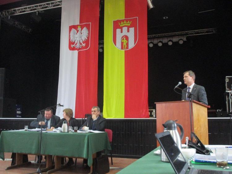 Sesje w Błaszkach nielegalne? Sprawę zbada prawnik 1 12341 d06d3d972a1b7138b8b9eefe0bf29493