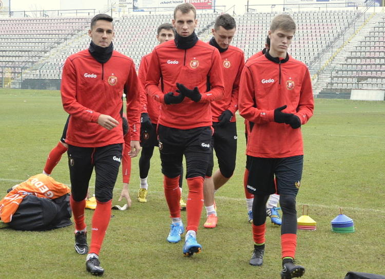 Nowi widzewiacy wybrali numery 1 12435 b1b0afa33329c8a2cb36faf5bc5d9355