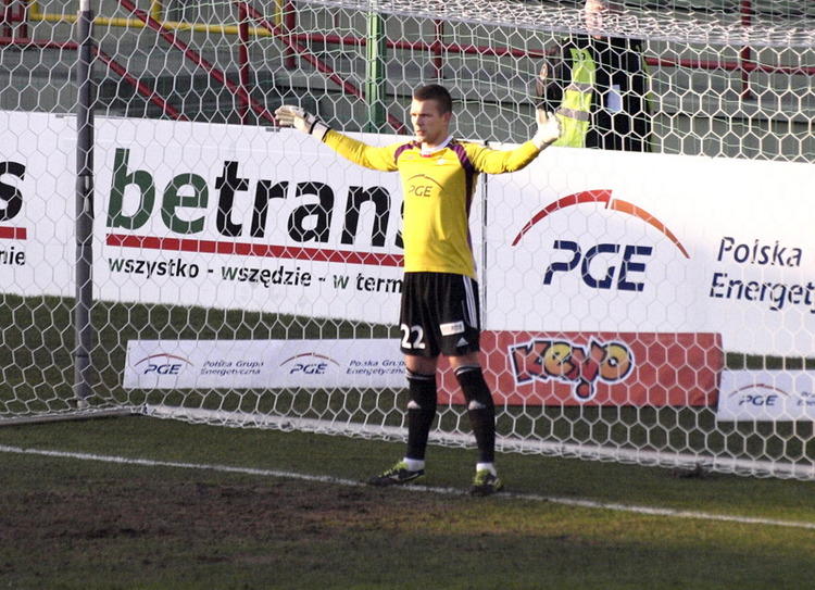 Hat-trick Robaka! PGE GKS na kolanach 3 12874 b8b0638da326481062e72721ccf3531a