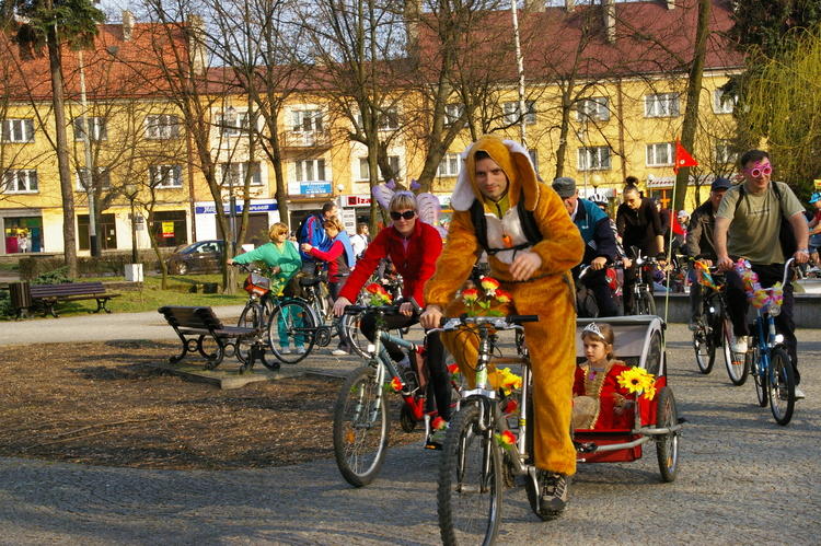 Radomsko. Rowerowe przywitanie wiosny 1 12911 eba82dcc4dc50457003f1ed68d86d9bf