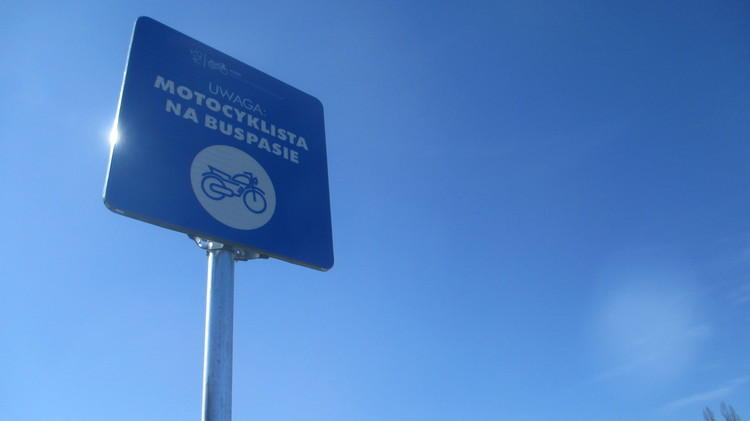 Motocykliści mogą już korzystać z buspasów w Łodzi 1 12927 c338305d06f370780a8d2aa43a557441