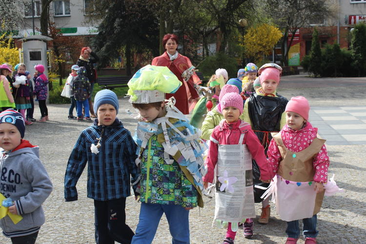 Obchody Dnia Ziemi w Radomsku 2 13614 c94b6f9454a93345bfded677519fcfc9