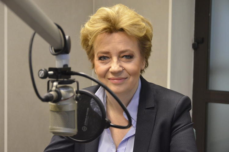 Hanna Zdanowska: Praca przy budowie śmigłowców 1 13736 72f816cd9c33f966fb5cf40b933e6fd9