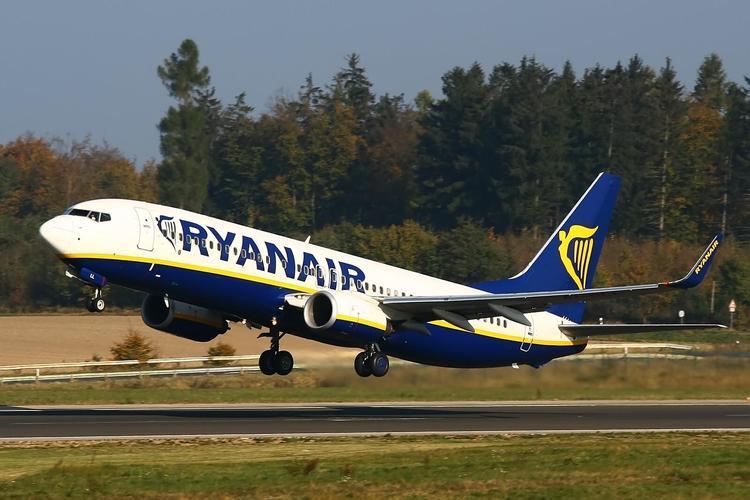 Więcej lotów z Łodzi? Ryanair zapowiada nowe połączenia 1 13819 3940bca0e7272f16309c4d6f5fa287d2