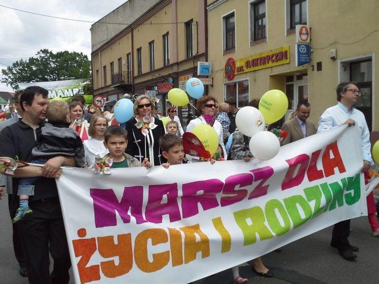 Marsz dla Życia i Rodziny w Rawie Mazowieckiej. Sprawdź trasę 1 14955 a690ccdd88c8b9bd4f79b495ec48a551
