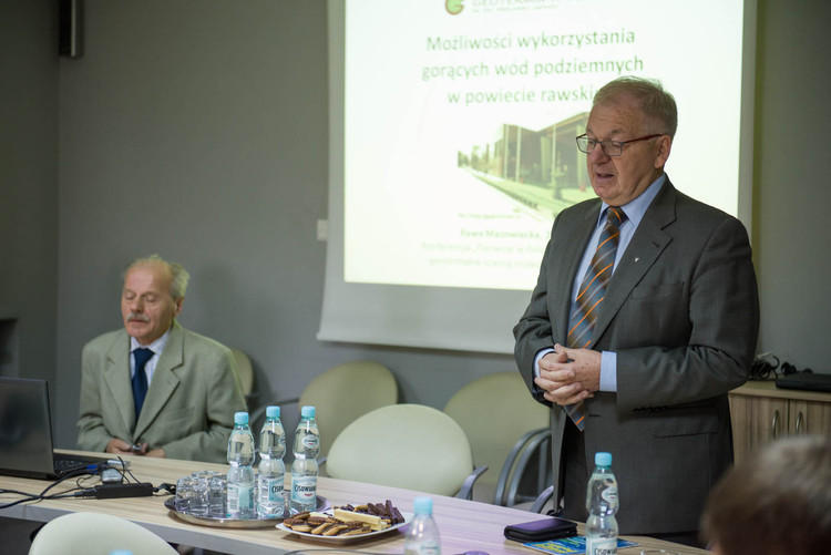 "Rawskie złoża wód geotermalnych mogą zaspokoić potrzeby Polski". Sposób na obniżenie kosztów energii 1 15711 61d141e8db71bac160e65bd104ef9e3b