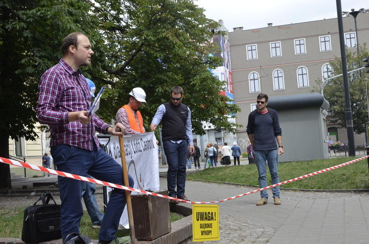 "Tak dla stacji Łódź Centrum". Symbolicznie rozpoczęli budowę 1 15785 7a195a828297854978531b622ac1b5b6