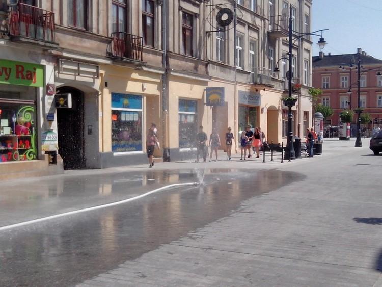 Na Piotrkowską wracają kurtyny wodne 1 15957 597f06ccdecaae715157174c0e2f0685