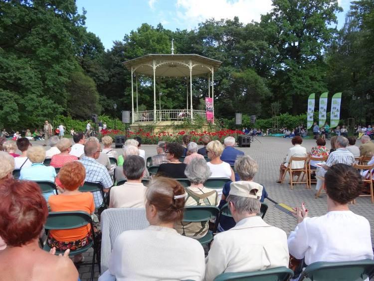 Muzyczna clarimania w Altanie 1 16643 054a4cf30d90d722ba22ca96dc685b60