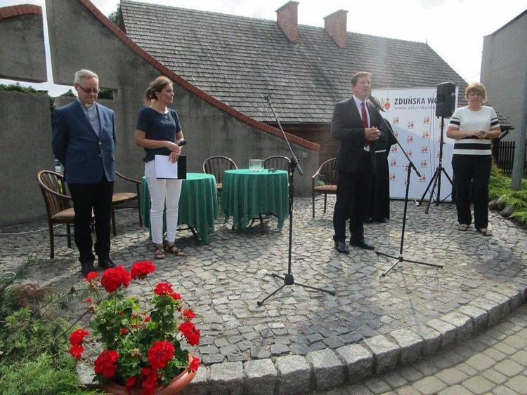 Spotkanie z filmem i NGO w Zduńskiej Woli 1 16655 4fa50ba94e4bd1c05199139c2c3e7100