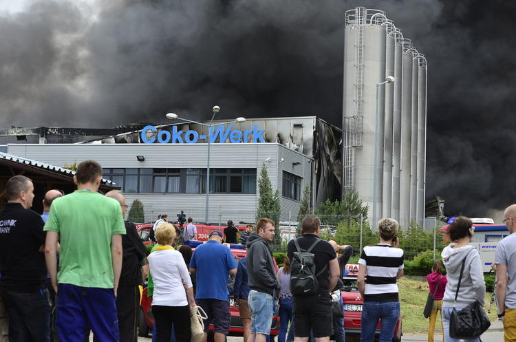 Pożar lakierni na Dąbrowie. Co dalej z pracownikami? 1 16888 89f62ab096c533808b817ee0e1a58814