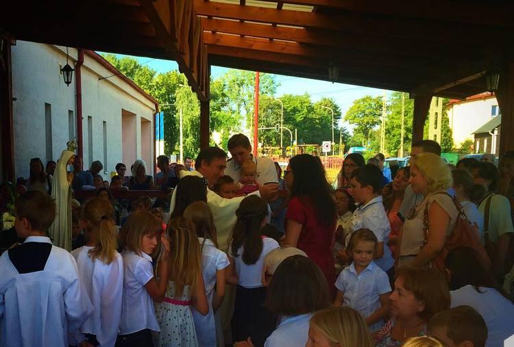 Chcą odbudować spalony kościół. "To jest nasz dom, to nasza przyszłość" 2 17699 8c63fea83e62669c9cf2bb1a25ceb823
