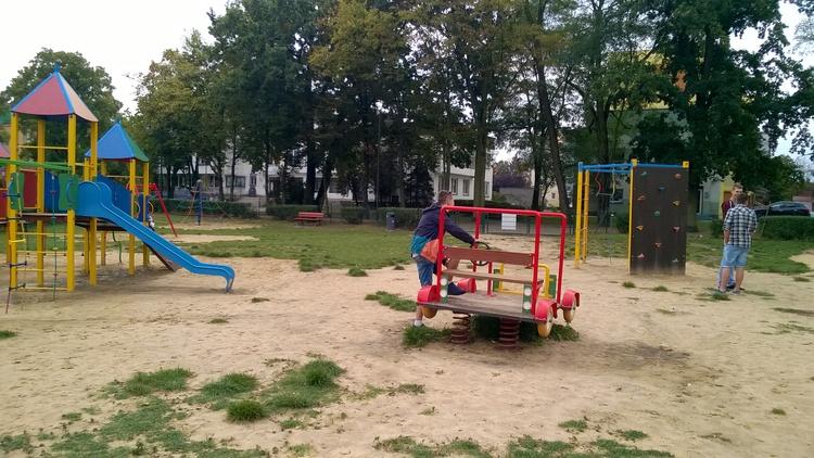 Niszczą dla zabawy? Wandale na sieradzkich placach zabaw 2 18141 28c8558751183a3bfd3027325367b1c9