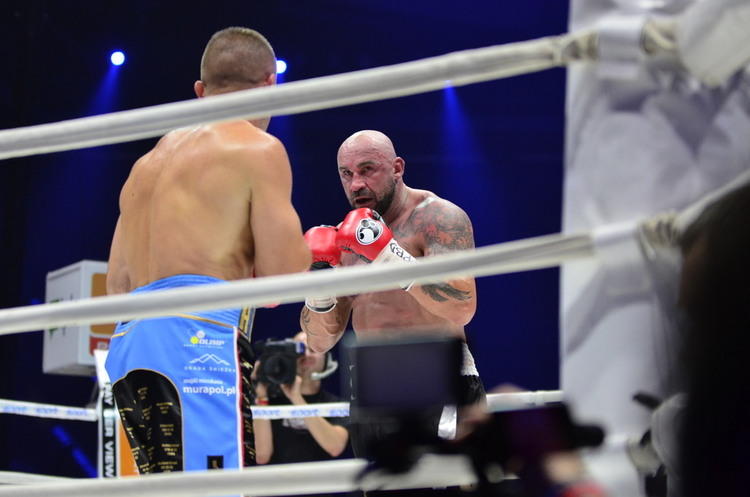 Saleta w walce z Adamkiem złamał obojczyk 1 18519 edd0f97c4c4938c9a6c804c182a9fb90