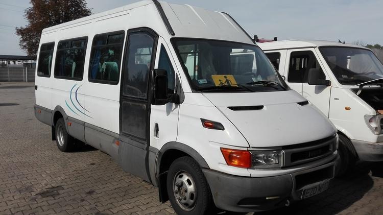 Zduńskowolski MOSiR i bus bubel 1 18659 f2f311709f9a2fcb5f7dfa3a1760341f