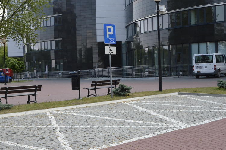 Niepełnosprawni i skomplikowane procedury parkowania 1 18821 6536fbe120c67fc221b5a737294e4f88