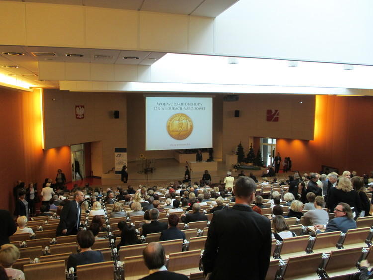 Nagrody, życzenia, protesty. Dzień Edukacji Narodowej 1 19003 4e18653fd4b565f4e9caf0268aaa1cb8