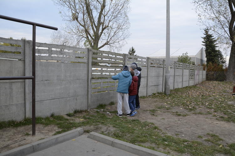 Betonowa płyta przygniotła dziewczynkę. Jest postępowanie prokuratorskie 1 19463 8de5715b5f3a7faf24f512b60be1f744