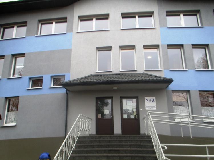 Niekonwencjonalne metody leczenia. "Kazał przytulać się do brzozy" 1 19990 a4a1c387126e75cc494619b435ffd27b