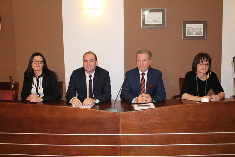 Radomsko wspiera budowę centrum Jana Pawła II. "Nie pytano nas o zdanie" 1 20383 584c7474b2017d9e2e58a086e157ac9c