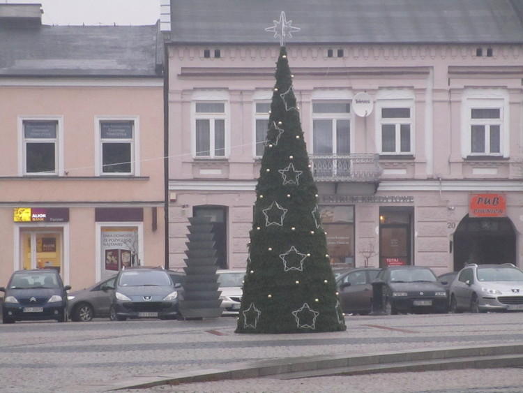 W piątek rozbłyśnie miejska choinka w Sieradzu 1 20492 7f3c71b768ec24c03b71f870dd50dbcd