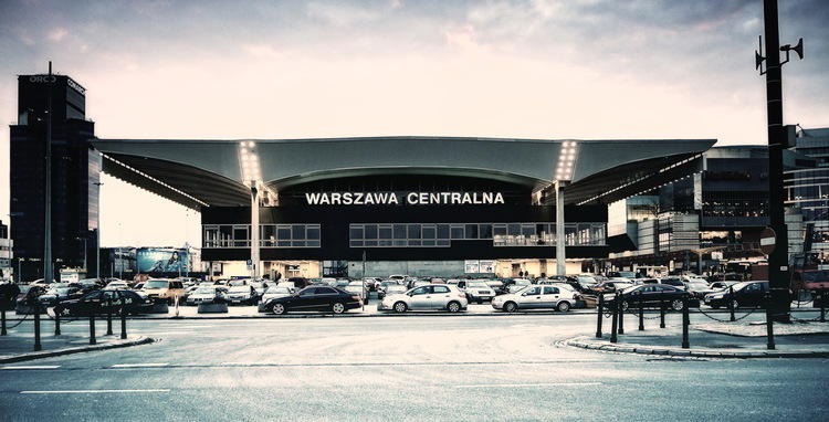 Piękny czterdziestoletni - Dworzec Centralny 1 20516 1148efe56ec27aab6194b03d4537aa91
