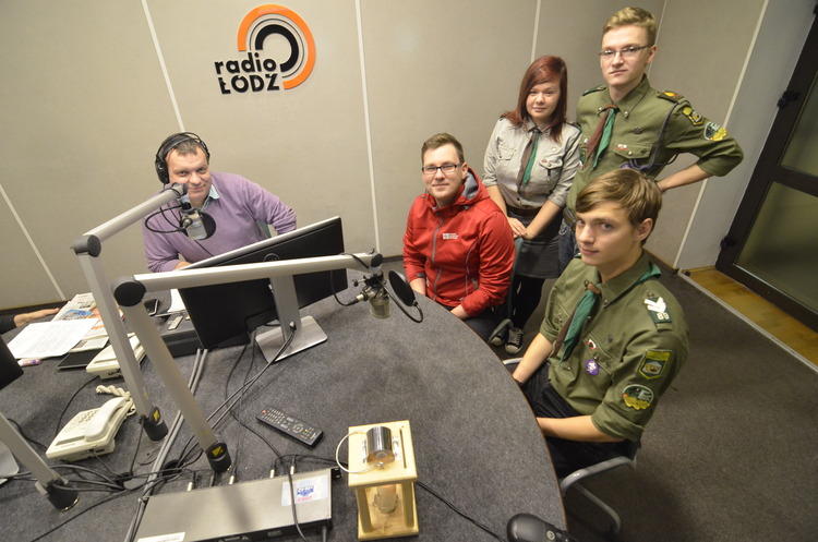 Betlejemskie Światło Pokoju w Radiu Łódź 2 20894 34affce69c9b390e6c42ac3ecb28cca3