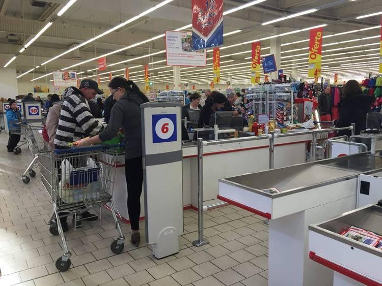 Świąteczna gorączka zakupów. Tłumy w sklepach 2 20948 c2b2ca663ca173da4b1e733be23f2817