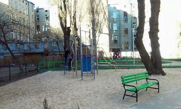 Kieszonkowy Plac Zabaw przy Legionów 2 21054 31b4e06c2b7917ff03ae2b5dfd5019b8