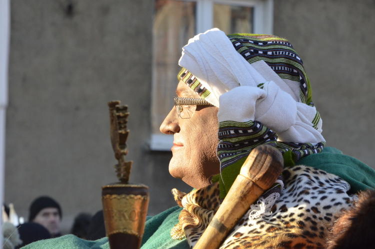 Sklepy zamknięte, na ulicach orszaki. Święto Trzech Króli 1 21349 76d80526f71a989309144ab4fd98c789