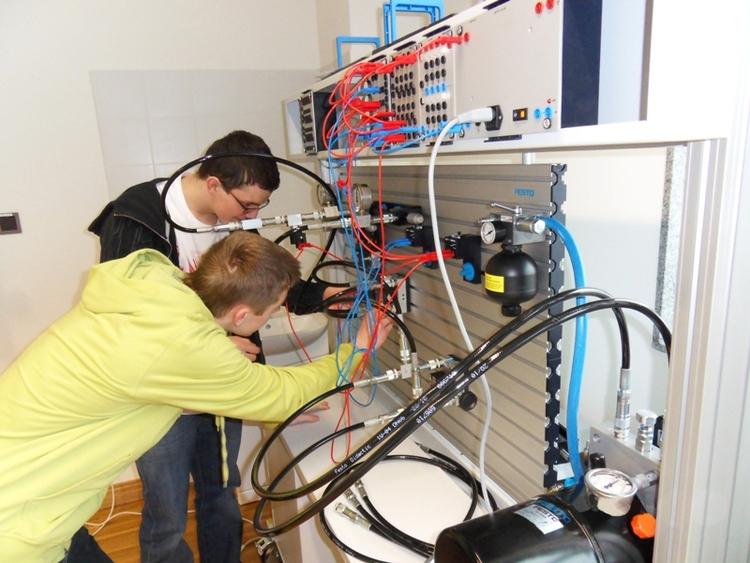 Technikum Nowoczesnych Technologii w Kleszczowie wśród najlepszych szkół w Polsce 1 21577 4fd2088b64f419e4d2f2cd09b740d6ed