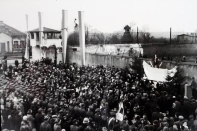 71 lat temu hitlerowcy spalili więzienie na Radogoszczu. Posłuchaj opowieści świadka tych wydarzeń 1 21700 75e4502c299037b04fcd5477d83ccb4b