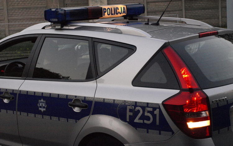 Dotkliwie pobili 61-latka, bo zwrócił im uwagę 1 21729 5f3385c9c94deb5e24f0ad69fcaa5daf