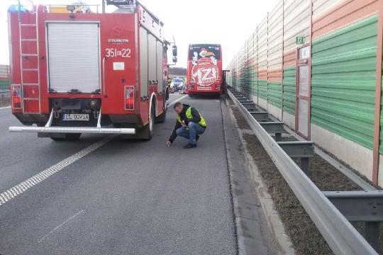 Wypadek na A2. Droga zablokowana, nie żyje jedna osoba, sześć rannych 1 22198 66e30d99c23d348a55e73c737514ea46