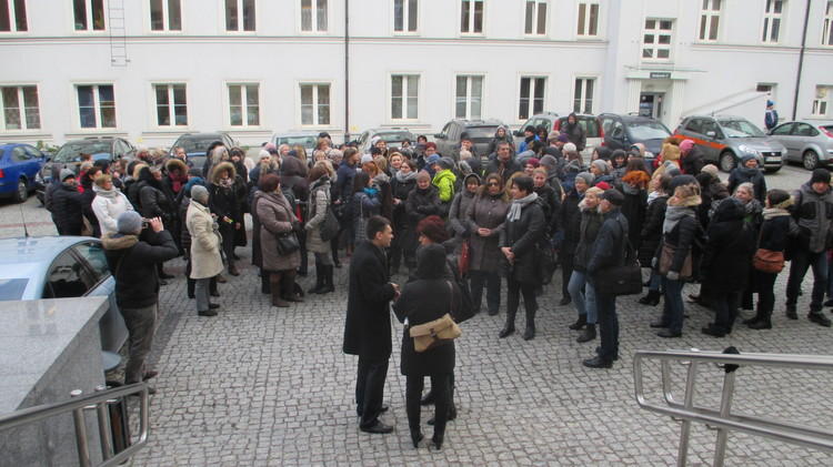 "To prawdziwy początek mediacji". Przełom w sprawie strajku w MOPS 1 22230 f2cbd254ad1f2dd12ec2d2caf4b8fdd9