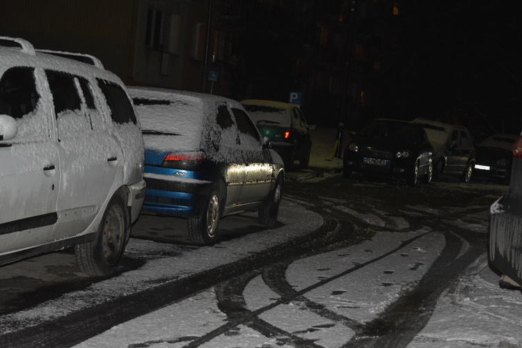 Uwaga! Śliskie drogi 1 22270 6014a70a75d0ef8ff6d6fab0056d4e17