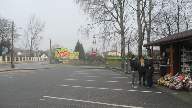 Sporny teren pod parking w Skierniewicach 2 22549 4ca17f75fd2e280fcab037042abfaed7