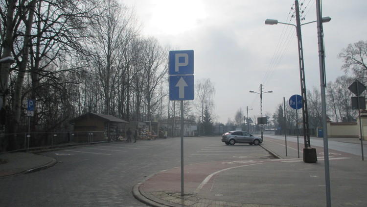 Sporny teren pod parking w Skierniewicach 1 22549 fef84a943f81c68f0faba8b767232fd6