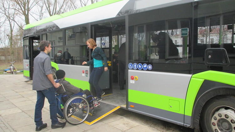 Testują nowy autobus w Skierniewicach 1 22865 fa389fa74323f986fe2414d83408810e