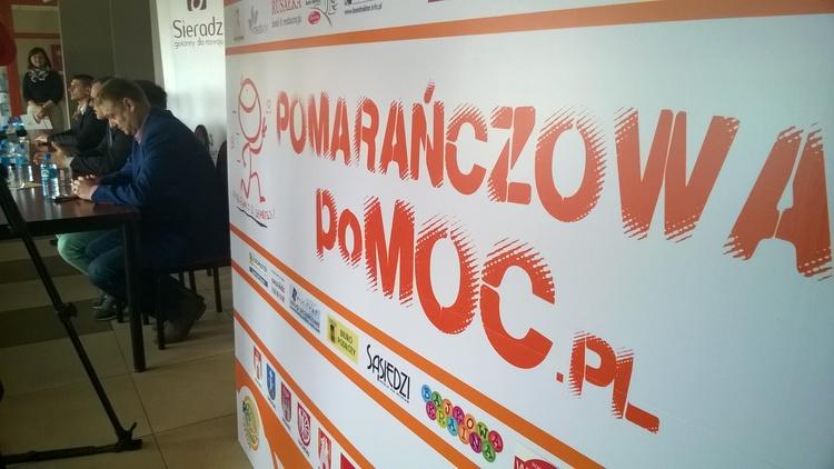 "Pomarańczowa PoMOC" mieszkańców Sieradza 1 24068 74eafc303894c8f87deb6ad393f737a5