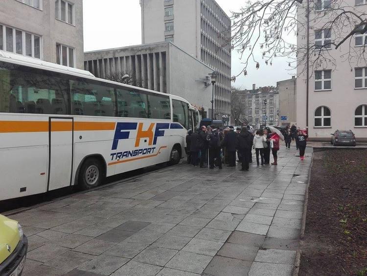 Rocznica katastrofy smoleńskiej. Łodzianie pojechali na Marsz Pamięci 1 24145 66a4b79b4c084657109111d17301bad9