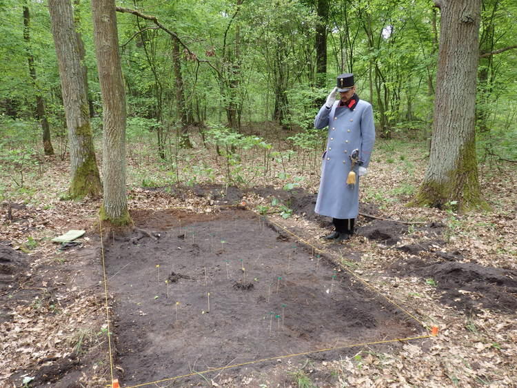 Archeolodzy w Puszczy Bolimowskiej. "Mundur, granaty i szczątki ludzkie" 1 25194 03209e3b1d644645886b15663df0536c