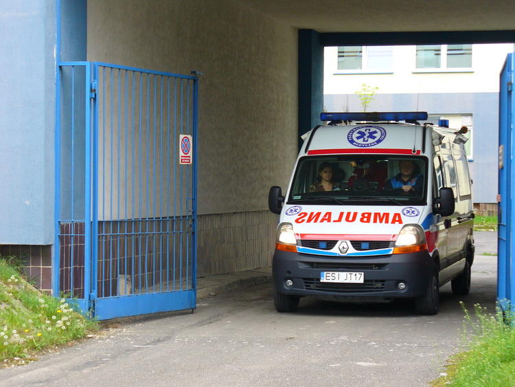 Awaryjne lądowanie awionetki. Są ranni 1 25251 368899852a3400746f4eee27ee22c069