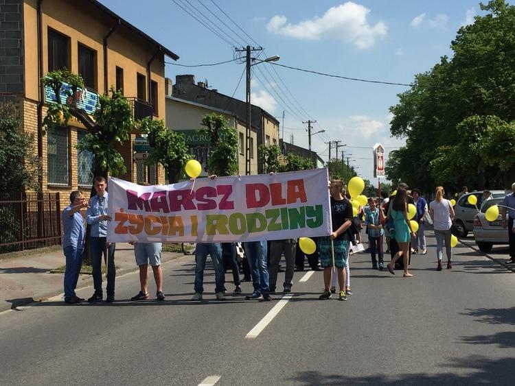 Marsz dla Życia i Rodziny w Głownie 1 25279 d4d80e07383386df61e9f3f08aadbd15